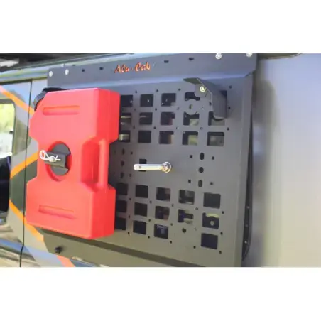 Support jerrycan sur plaque latérale Molle Alu-Cab Suzuki Jimny Alu-Cab